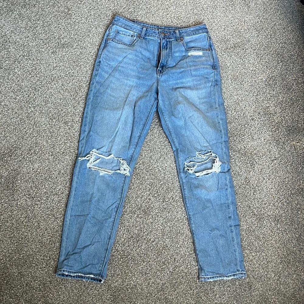 American Eagle Mom Jean